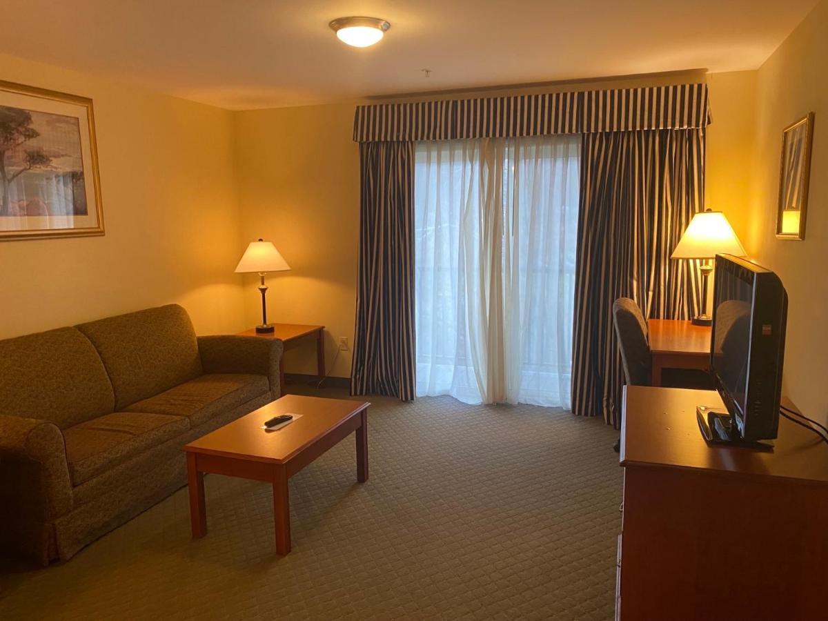 White River Inn & Suites White River Junction Ngoại thất bức ảnh