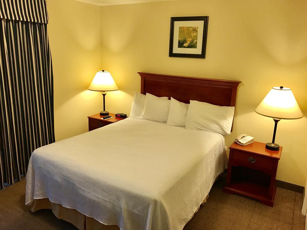 White River Inn & Suites White River Junction Ngoại thất bức ảnh