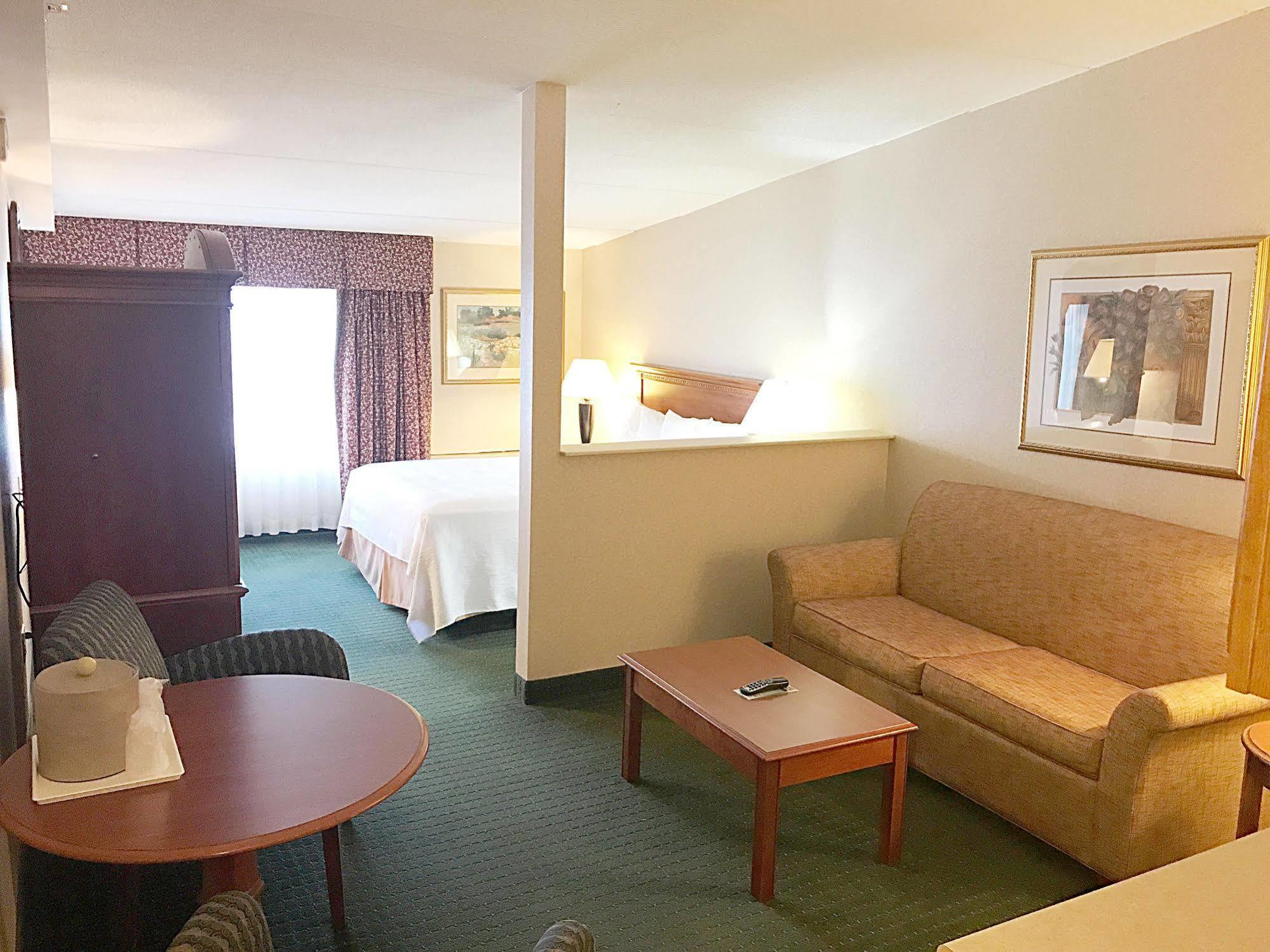 White River Inn & Suites White River Junction Ngoại thất bức ảnh