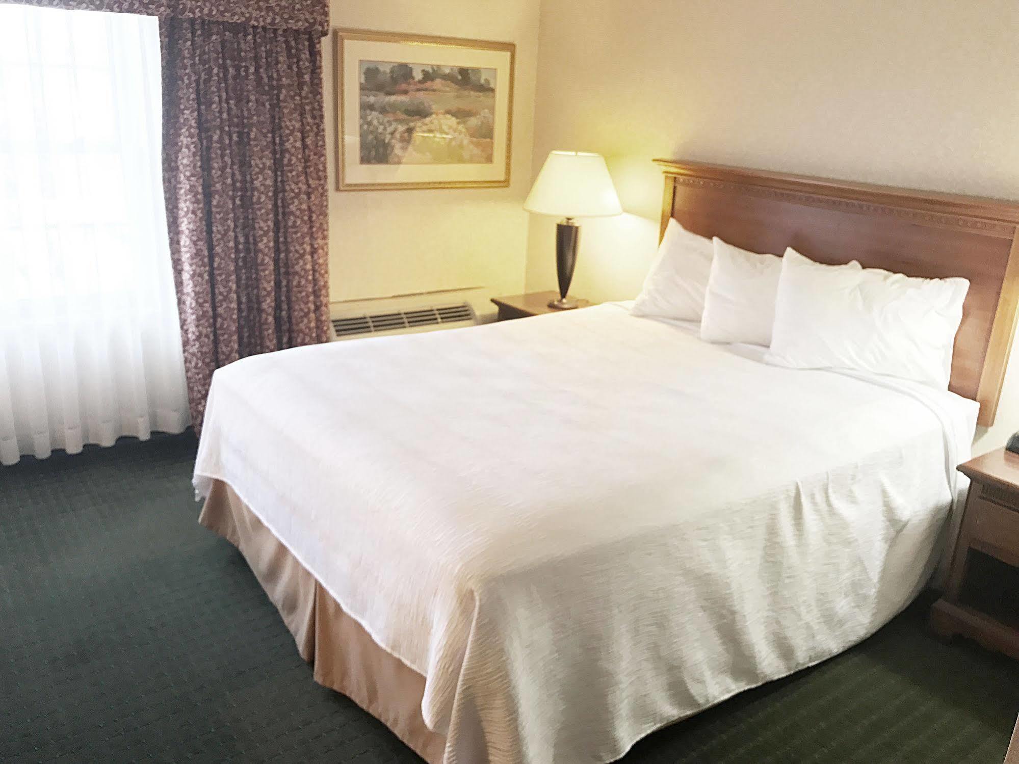 White River Inn & Suites White River Junction Ngoại thất bức ảnh